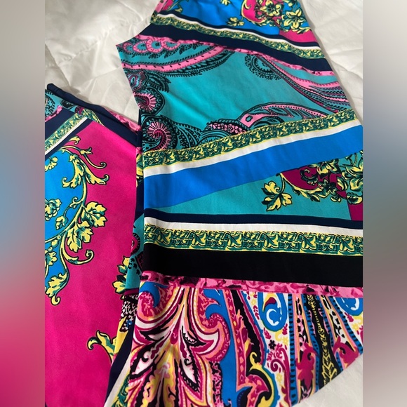 Vibrant Patterned Pants - Picture 5 of 5